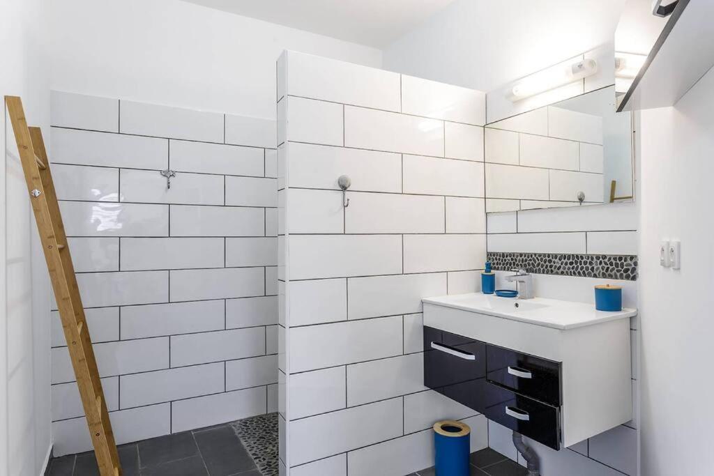 Corail - Maison 2 Chambres A 50 M De La Plage De L'Etang-Sale-Les-Bains Экстерьер фото